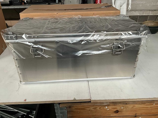 Bott aluminium koffer 78,5 x 38,5 x 34 cm - afbeelding 1 van  6