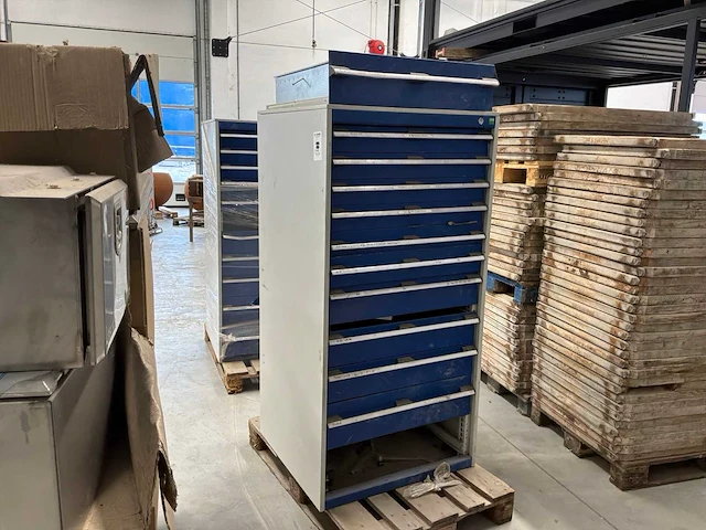 Bott ladekast inrichting bestelwagen (2x) - afbeelding 1 van  4