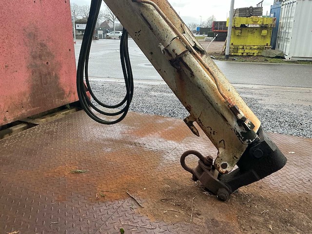 Boughton plateau leger chassis met kraan - lift kennis type 11000 r 78-2 - various units and containers - afbeelding 4 van  20