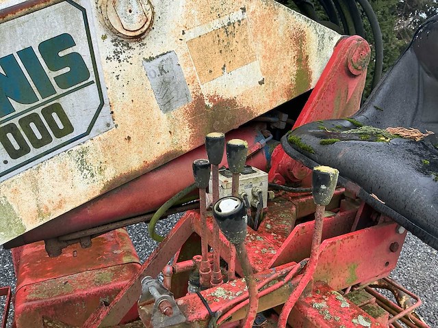 Boughton plateau leger chassis met kraan - lift kennis type 11000 r 78-2 - various units and containers - afbeelding 8 van  20