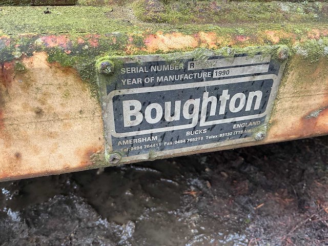 Boughton plateau leger chassis met kraan - lift kennis type 11000 r 78-2 - various units and containers - afbeelding 10 van  20