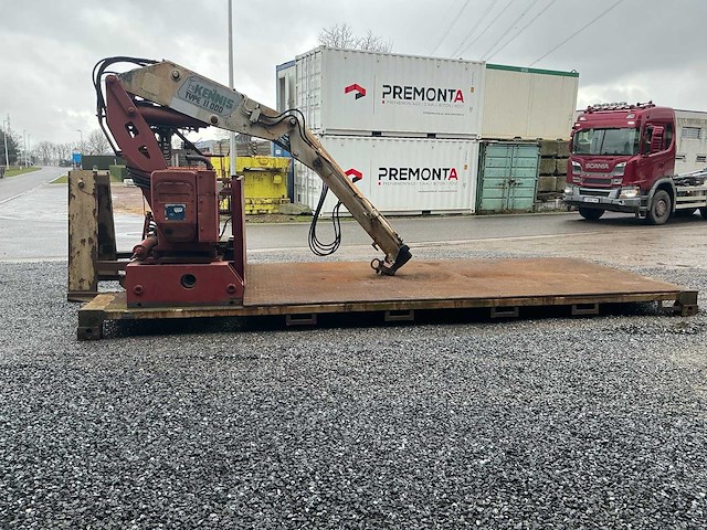 Boughton plateau leger chassis met kraan - lift kennis type 11000 r 78-2 - various units and containers - afbeelding 9 van  20