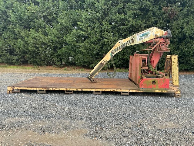 Boughton plateau leger chassis met kraan - lift kennis type 11000 r 78-2 - various units and containers - afbeelding 12 van  20