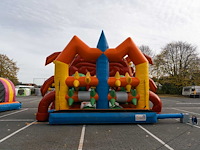 Bouncezilla - custom design - obstacle course & bouncy castle - afbeelding 3 van  4