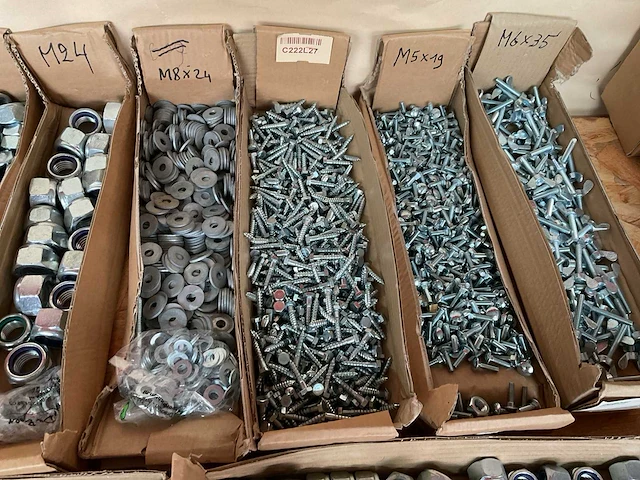 Bouten borgmoeren ringen schroeven - afbeelding 4 van  7
