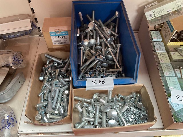 Bouten en borg moeren - afbeelding 1 van  8