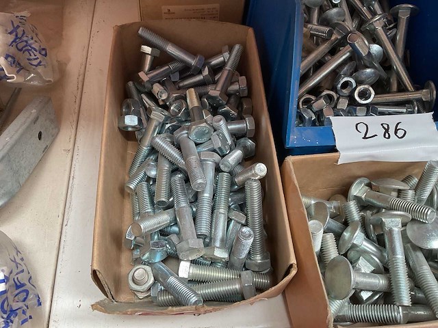 Bouten en borg moeren - afbeelding 4 van  8