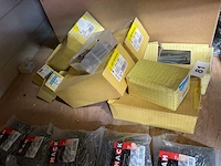 Bouten en slag pluggen - afbeelding 8 van  8