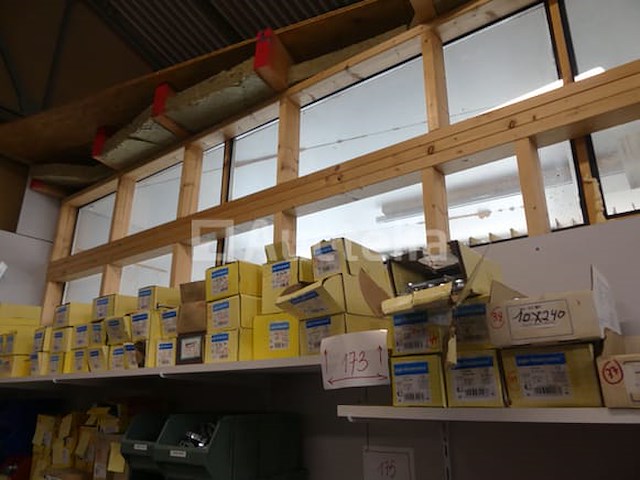 Bouten (grote aantallen) - afbeelding 1 van  30