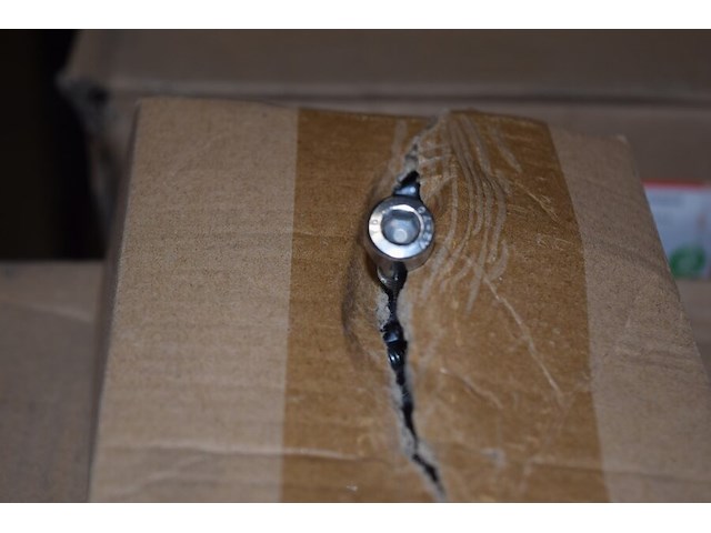 Bouten m8x45 roestvrijstaal inbus ca. 15 doosjes x 100st. - afbeelding 2 van  4