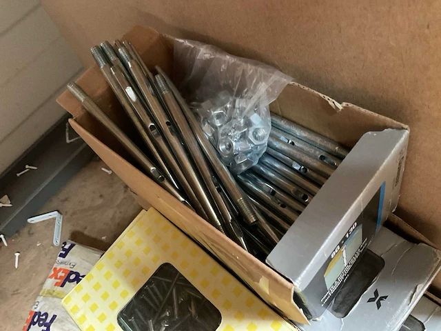 Bouten moeren slagpluggen - afbeelding 5 van  6