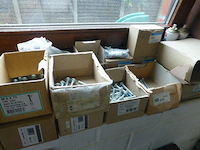Bouten - afbeelding 4 van  5