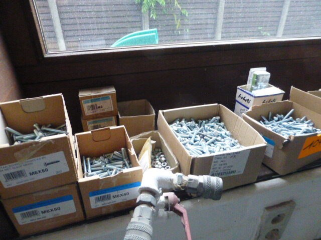 Bouten - afbeelding 2 van  4
