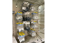 Bouw- en bevestigingsmateriaal - afbeelding 35 van  42