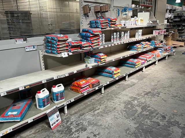 Bouw- en bevestigingsmateriaal - afbeelding 1 van  16