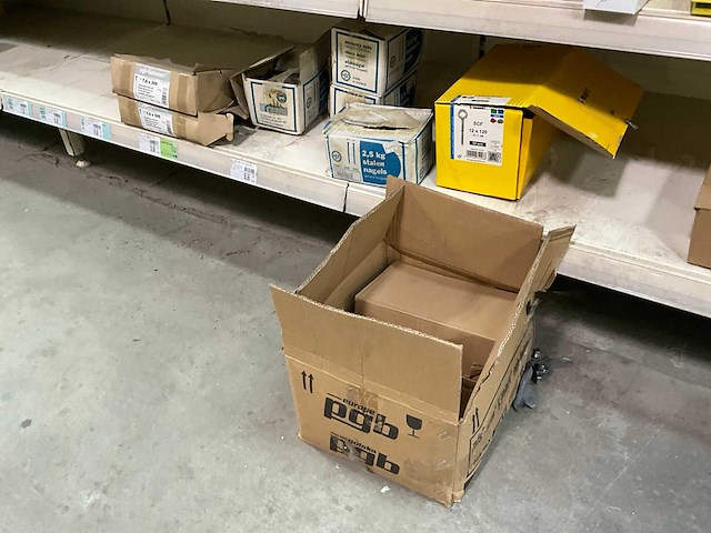 Bouw- en bevestigingsmateriaal - afbeelding 21 van  38