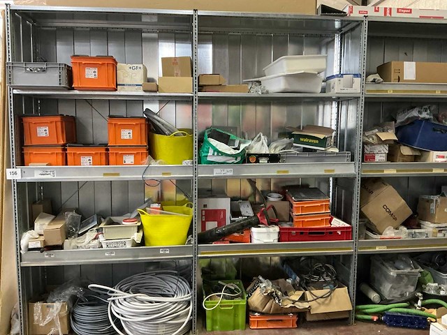 Bouw- en bevestigingsmateriaal - afbeelding 1 van  28