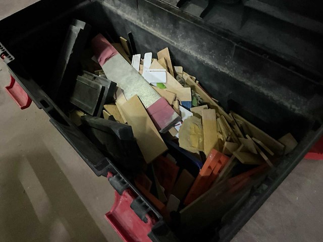 Bouw- en bevestigingsmateriaal - afbeelding 36 van  66