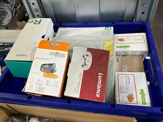 Bouw- en bevestigingsmateriaal - afbeelding 56 van  66