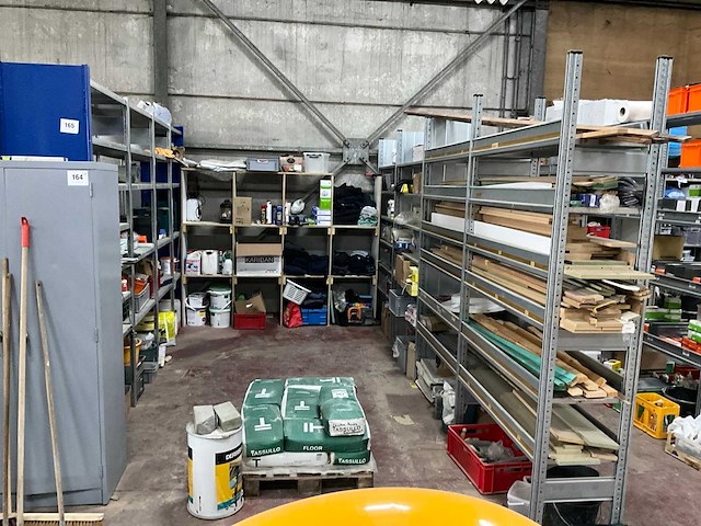 Bouw- en bevestigingsmateriaal - afbeelding 1 van  69