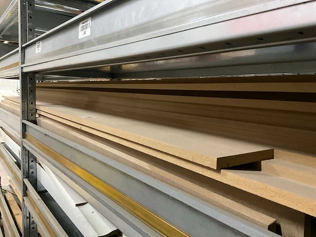 Bouw- en bevestigingsmateriaal - afbeelding 63 van  69