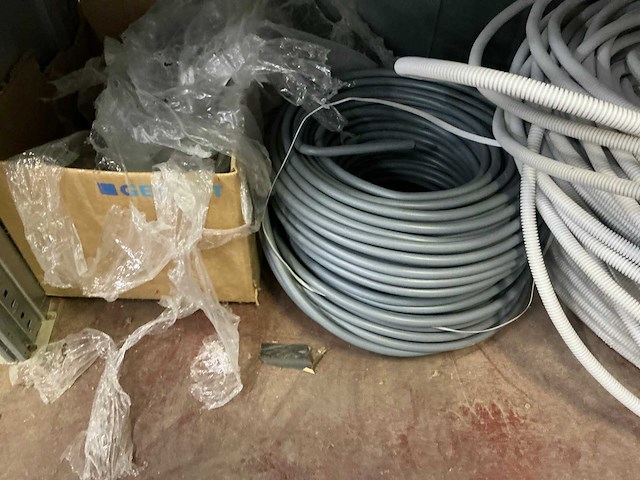 Bouw- en bevestigingsmateriaal - afbeelding 4 van  28
