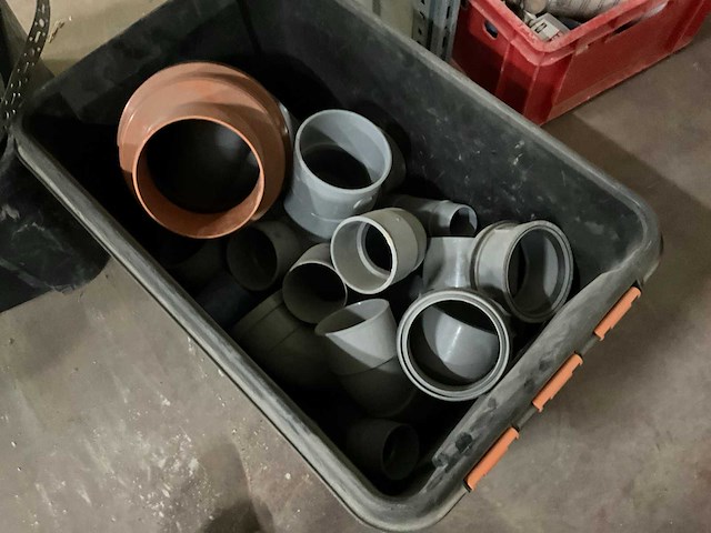 Bouw- en bevestigingsmateriaal - afbeelding 32 van  66