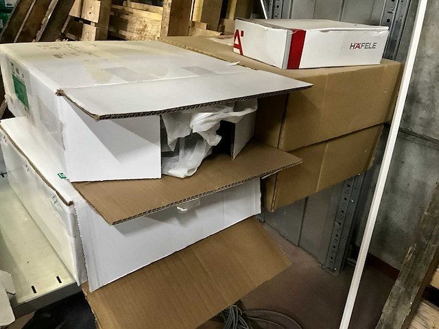 Bouw- en bevestigingsmateriaal - afbeelding 60 van  66