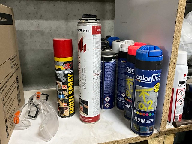 Bouw- en bevestigingsmateriaal - afbeelding 30 van  69