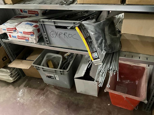 Bouw- en bevestigingsmateriaal - afbeelding 58 van  69
