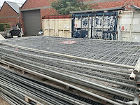 Bouwhek (15x) met betonblok (25x) - afbeelding 3 van  4