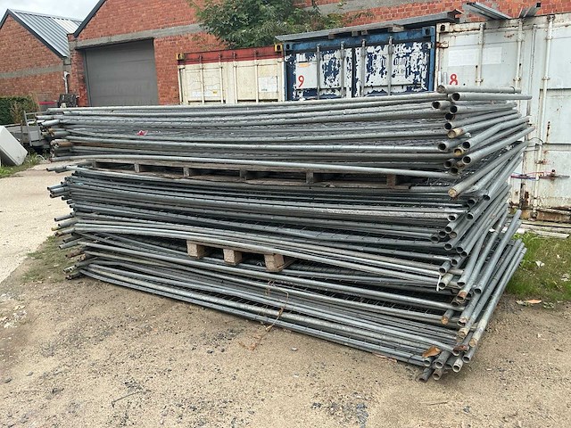 Bouwhek (20x) met betonblok (25x) - afbeelding 1 van  6