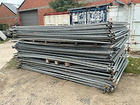 Bouwhek (20x) met betonblok (25x)