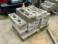 Bouwhek met betonnen blok (15x) - afbeelding 7 van  8