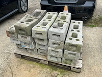 Bouwhek met betonnen blok (15x) - afbeelding 6 van  8