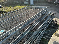 Bouwhek met betonnen blok (20x) - afbeelding 3 van  5