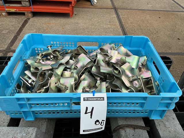 Bouwhekken met kunststof voeten en mobiele stapeljuk (11x) - afbeelding 7 van  7