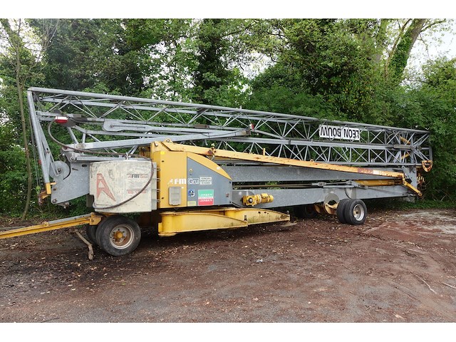 Bouwkraan fm gru + contragegewichten - afbeelding 18 van  35