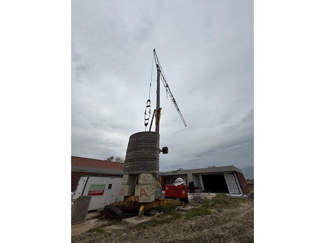 Bouwkraan fm gru + contragegewichten - afbeelding 28 van  35