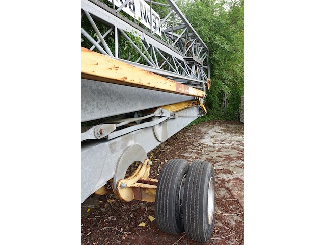 Bouwkraan fm gru + contragegewichten - afbeelding 30 van  35