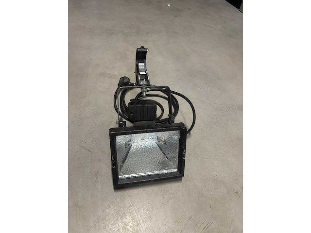 Bouwlamp 400w (14x) - afbeelding 1 van  1