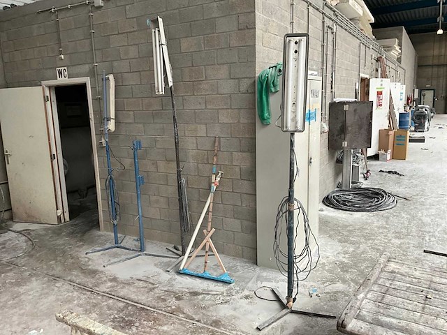 Bouwlamp op statief (3x) - afbeelding 1 van  5