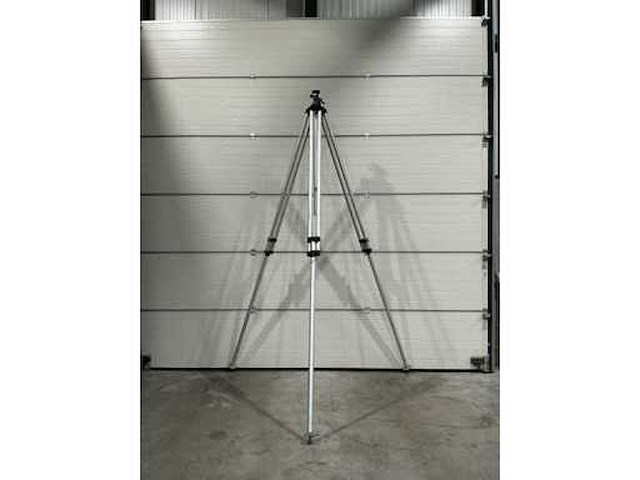 Bouwlaser statief +- 4m hoog. - afbeelding 1 van  2