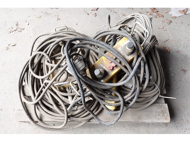 Bouwlift catnic - afbeelding 9 van  11