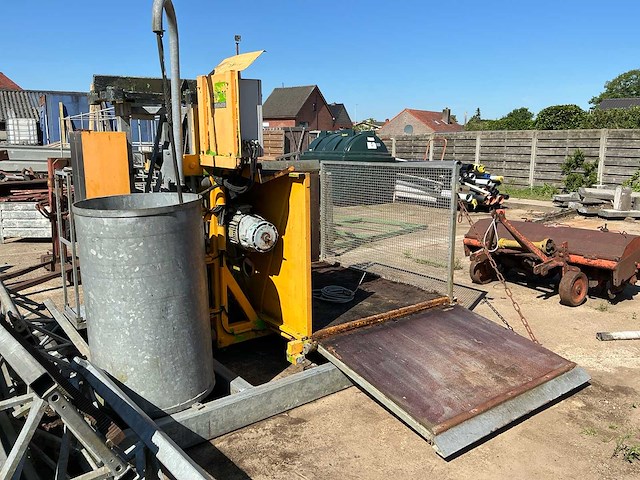 Bouwlift met stelling - afbeelding 2 van  5