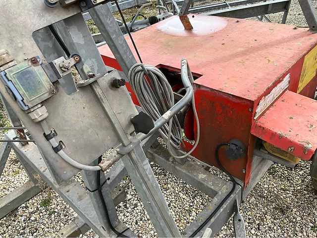 Bouwlift op aanhangwagen - afbeelding 13 van  15