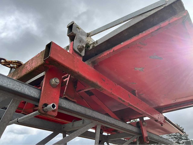 Bouwlift op aanhangwagen - afbeelding 14 van  15