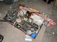 Bouwlift - afbeelding 1 van  3