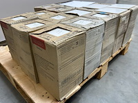 Bouwmaterialen - vloeren - stapelcontainers - poorten