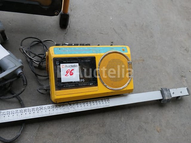 Bouwplaatsspotlight, heteluchtpistool, radio, laservizier - afbeelding 5 van  7